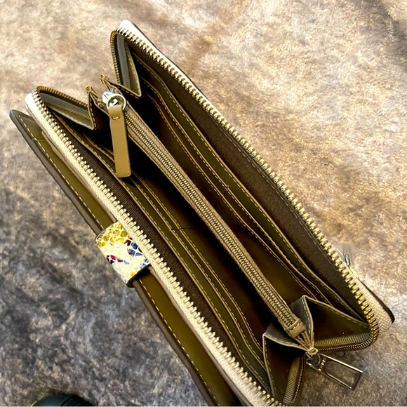 Lodis Wallet NWOT - Picture 6 of 8